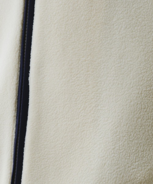 Adoon plain(アドーンプレーン)の「STAND NECK SUEDE LOOK FLEECE BLOUSON / スタンドネックスエード調フリースブルゾン(ブルゾン・メンズ・ブラック/アイボリー・MEDIUM/LARGE)」の11枚目の写真