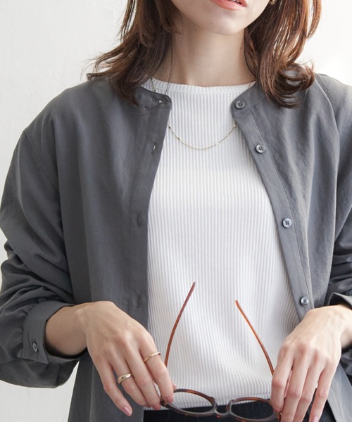 ikka（イッカ）の「三角テレコクルーネックプルオーバー（Tシャツ/カットソー・レディース・グリーン/その他1/オフホワイト/ダークベージュ/ネイビー・L/M/S）」の2枚目の写真