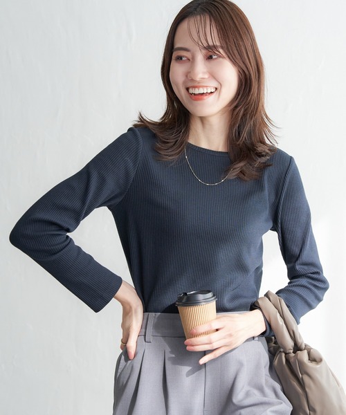 ikka（イッカ）の「三角テレコクルーネックプルオーバー（Tシャツ/カットソー・レディース・グリーン/その他1/オフホワイト/ダークベージュ/ネイビー・L/M/S）」の18枚目の写真