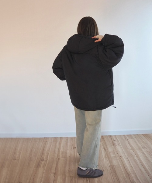 LAULEN(ローレン)の「half zip oversized hoodie pullover /ハーフジップ オーバーサイズ パーカー(その他アウター・レディース・ブラック/アイボリー・FREE)」の3枚目の写真