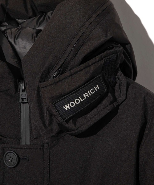WOOLRICH(ウールリッチ)の「WOOLRICH RECYCLED GTX ARCTIC PARKA ウールリッチ ゴアテックス アークティック ダウン パーカ(ダウンジャケット/コート・メンズ・ブラック・SMALL/LARGE)」の12枚目の写真