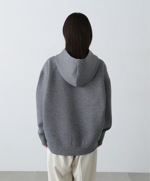 N.（N. Natural Beauty Basic）（エヌエヌナチュラルビューティーベーシック）の「ダンボールフォルムジップフーディー（パーカー・レディース・オフホワイト/グレー・MEDIUM）」の13枚目の写真