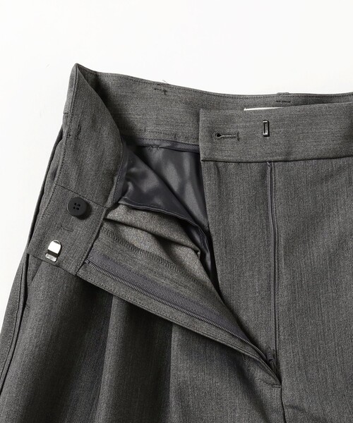 Demi-Luxe BEAMS（デミルクス ビームス）の「ポプリン 2タックパンツ（スラックス・レディース・チャコールグレー/ブラック/ブラウン系その他・38/36）」の22枚目の写真