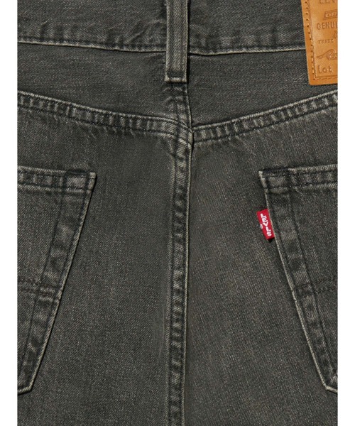 Levi's(リーバイス)の「Levi's/リーバイス 505(TM) ジーンズ レギュラーフィット(デニムパンツ・メンズ・ブラック・W28 L32/W29 L32/W30 L32/W31 L32/W32 L32/W33 L32/W34 L32/W36 L32)」の8枚目の写真