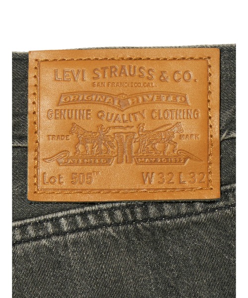 Levi's(リーバイス)の「Levi's/リーバイス 505(TM) ジーンズ レギュラーフィット(デニムパンツ・メンズ・ブラック・W28 L32/W29 L32/W30 L32/W31 L32/W32 L32/W33 L32/W34 L32/W36 L32)」の10枚目の写真