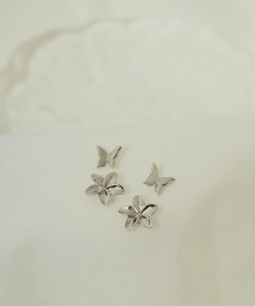 FUNALIVE（ファンアライブ）の「blancotokyo 4点セット 日本製 金属アレルギー対策 サージカル ステンレス 316L 蝶とプルメリア花 ピアス（ピアス（両耳用）・レディース・ゴールド/シルバー・FREE）」の2枚目の写真