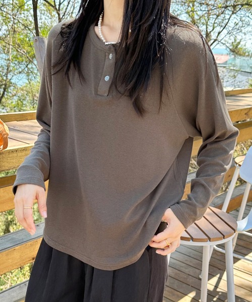 aimoha(アイモハ)の「ヘンリーネック長袖Tシャツ(Tシャツ/カットソー・レディース・ブラック/ベージュ/チョコ/ワインレッド・FREE)」の13枚目の写真