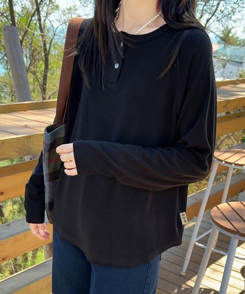 aimoha(アイモハ)の「ヘンリーネック長袖Tシャツ(Tシャツ/カットソー・レディース・ブラック/ベージュ/チョコ/ワインレッド・FREE)」の11枚目の写真