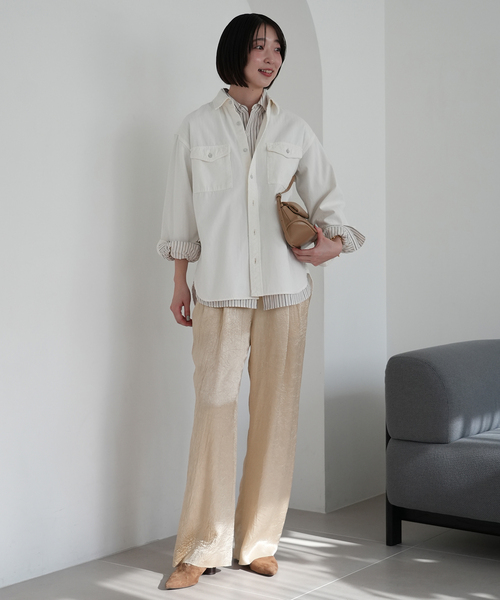 SLOBE IENA（スローブイエナ）の「《WEB/一部店舗限定》SAKOMIYA サテンパンツ（その他パンツ・レディース・アイボリー/ライトグリーン・38/40/36）」の6枚目の写真