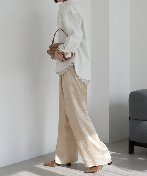 SLOBE IENA（スローブイエナ）の「《WEB/一部店舗限定》SAKOMIYA サテンパンツ（その他パンツ・レディース・アイボリー/ライトグリーン・38/40/36）」の8枚目の写真