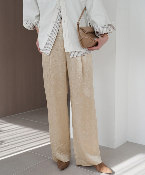 SLOBE IENA（スローブイエナ）の「《WEB/一部店舗限定》SAKOMIYA サテンパンツ（その他パンツ・レディース・アイボリー/ライトグリーン・38/40/36）」の10枚目の写真