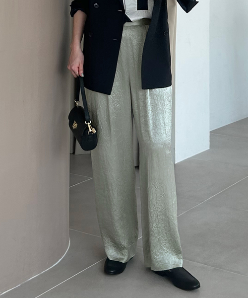 SLOBE IENA（スローブイエナ）の「《WEB/一部店舗限定》SAKOMIYA サテンパンツ（その他パンツ・レディース・アイボリー/ライトグリーン・38/40/36）」の20枚目の写真