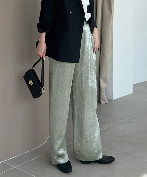 SLOBE IENA（スローブイエナ）の「《WEB/一部店舗限定》SAKOMIYA サテンパンツ（その他パンツ・レディース・アイボリー/ライトグリーン・38/40/36）」の22枚目の写真