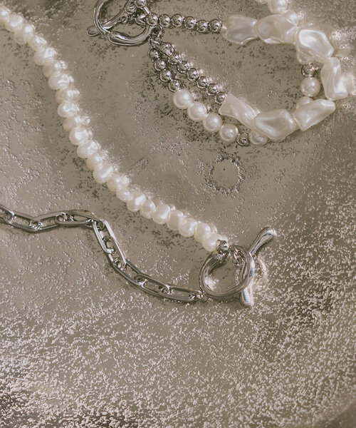 Kastane（カスタネ）の「【fiw.】ランダムパールネックレス（ネックレス・レディース・シルバー・FREE）」の5枚目の写真