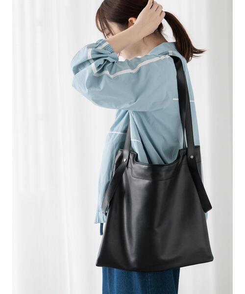 Te chichi TERRASSE（テチチテラス）の「2WAYトートバッグ《2025spring catalog item》（ハンドバッグ・レディース・シルバー/ブラック/ベージュ・F）」の7枚目の写真