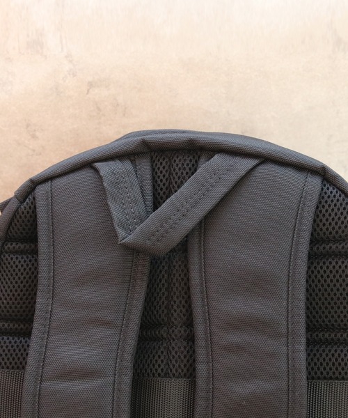 Carhartt(カーハート)の「Carhartt 28Lデュアルコンパートメント(バックパック/リュック・メンズ・ブラック/ブラウン・FREE)」の12枚目の写真