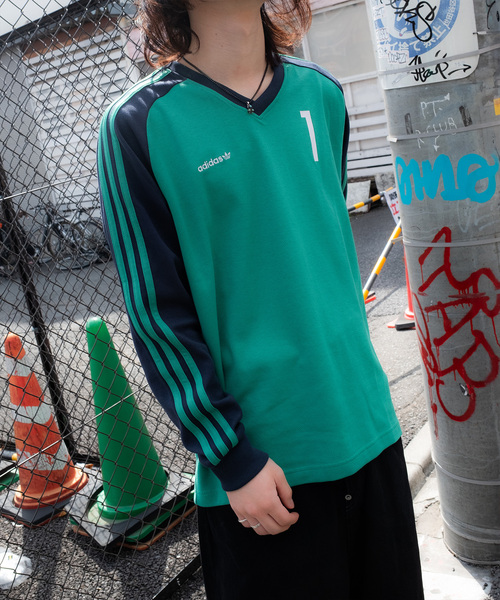 adidas(アディダス)の「ADIDAS / アディダス ORI JERSEY(Tシャツ/カットソー・メンズ・グリーン/アイボリー・MEDIUM/LARGE)」の2枚目の写真