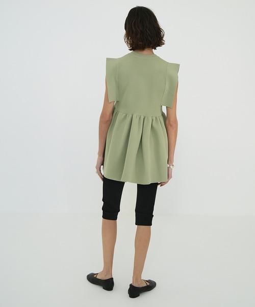 CLANE(クラネ)の「SQUARE SELEEVE GATHER KNIT TOPS(ニット/セーター・レディース・ブラック/グリーン/アイボリー・1/2)」の15枚目の写真