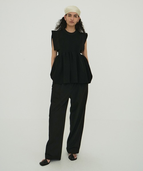 CLANE(クラネ)の「SQUARE SELEEVE GATHER KNIT TOPS(ニット/セーター・レディース・ブラック/グリーン/アイボリー・1/2)」の20枚目の写真