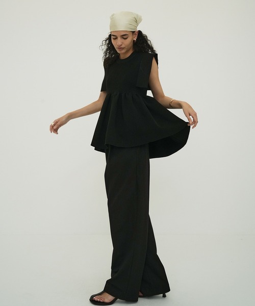 CLANE(クラネ)の「SQUARE SELEEVE GATHER KNIT TOPS(ニット/セーター・レディース・ブラック/グリーン/アイボリー・1/2)」の22枚目の写真