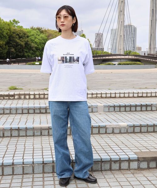FFEIN(フェイン)の「【FFEIN(フェイン)】フォトプリントショート丈Tシャツ / Tシャツ 短丈 クルーネック 半袖 ショート丈(Tシャツ/カットソー・メンズ・アッシュグレー/チャコール/ホワイト・LARGE/MEDIUM/SMALL)」の6枚目の写真