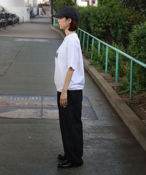 FFEIN(フェイン)の「【FFEIN(フェイン)】フォトプリントショート丈Tシャツ / Tシャツ 短丈 クルーネック 半袖 ショート丈(Tシャツ/カットソー・メンズ・アッシュグレー/チャコール/ホワイト・LARGE/MEDIUM/SMALL)」の15枚目の写真