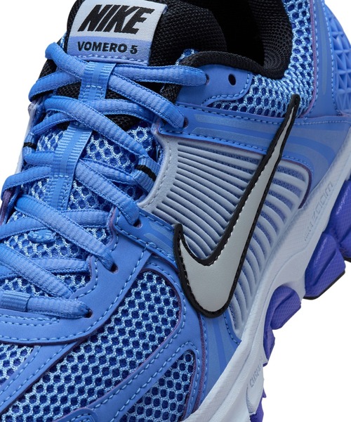 NIKE(ナイキ)の「NIKE WS ZOOM VOMERO 5 FJ2028-400(スニーカー・メンズ・ブルー・24.5cm/24cm/23.5cm)」の9枚目の写真