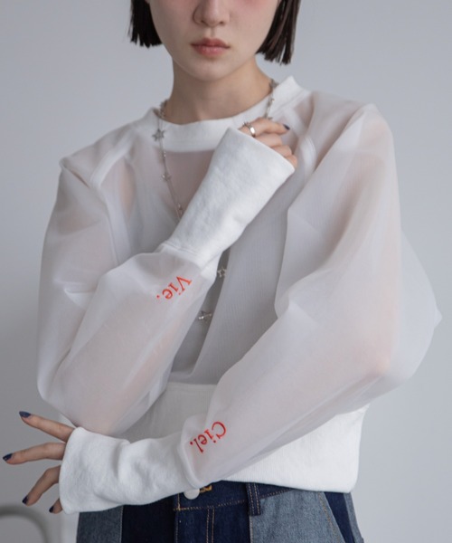 VACANCY(ヴァカンシー)の「ロゴ刺繍ダンボールシアーショート丈トップス(スウェット・レディース・ブルー/ブラック/ホワイト・FREE)」の2枚目の写真