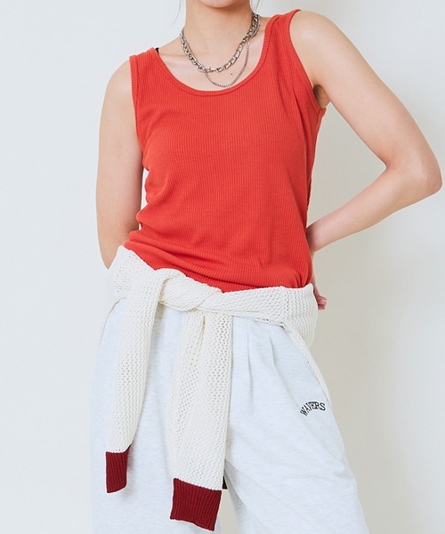 GORGE（ゴージ）の「《リブ素材×ラウンドネック》レディース タンクトップ カットソー ノースリーブ インナー 春夏秋（タンクトップ・レディース・イエロー/ブラック/オフホワイト/その他/オレンジ/チャコール・F）」の5枚目の写真