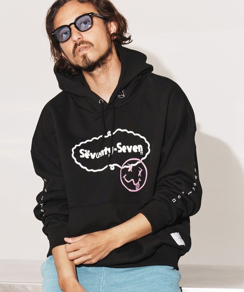 seventy seven（セブンティセブン）の「mpa3773-middle onz over size sweat P-O hoodie（77delicious) パーカー（パーカー・メンズ・ホワイト/ブラック/ブルー・M/L/XL）」の2枚目の写真