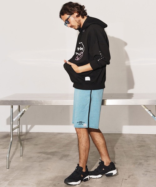 seventy seven（セブンティセブン）の「mpa3773-middle onz over size sweat P-O hoodie（77delicious) パーカー（パーカー・メンズ・ホワイト/ブラック/ブルー・M/L/XL）」の13枚目の写真