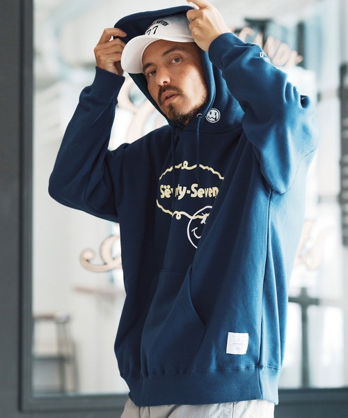 seventy seven（セブンティセブン）の「mpa3773-middle onz over size sweat P-O hoodie（77delicious) パーカー（パーカー・メンズ・ホワイト/ブラック/ブルー・M/L/XL）」の15枚目の写真