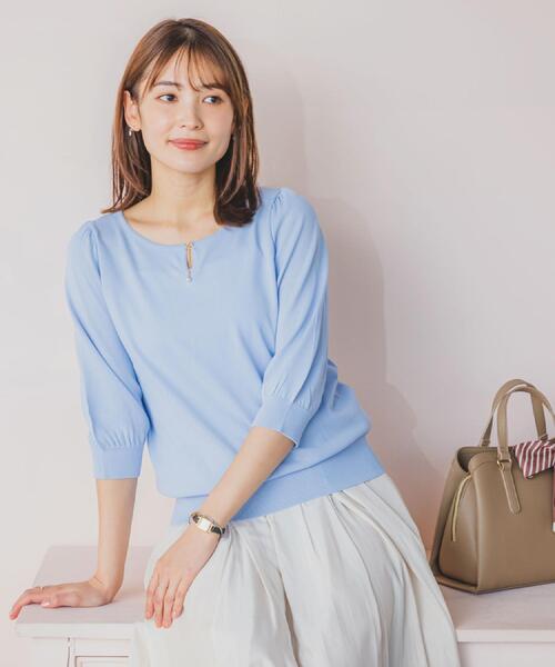ITS'DEMO(イッツデモ)の「◆【UVケア/接触冷感/アンチピリング/洗濯機OK】キーネックニット(ニット/セーター・レディース・ブラック/オフホワイト/サックスブルー/ピンク系・00)」の5枚目の写真