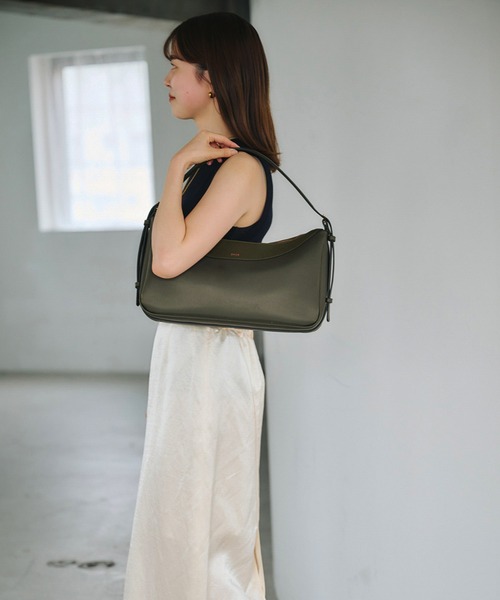 ROPE'（ロペ）の「【E'POR】C BAG Medium【撥水】【超軽量】（ハンドバッグ・レディース・ブラック/カーキ・FREE）」の18枚目の写真