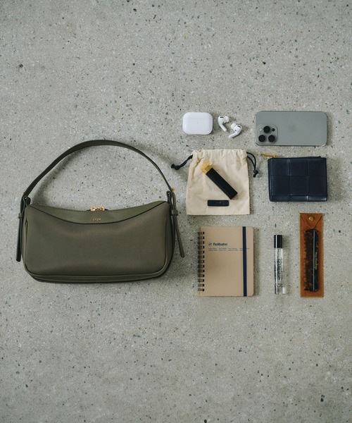 ROPE'（ロペ）の「【E'POR】C BAG Medium【撥水】【超軽量】（ハンドバッグ・レディース・ブラック/カーキ・FREE）」の16枚目の写真