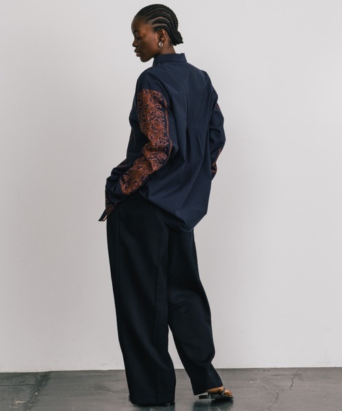 CREDONA(クレドナ)の「EMBROIDERY SHIRTS/エンブロイダリーシャツ(シャツ/ブラウス・レディース・ホワイト/ベージュ/ネイビー・FREE)」の17枚目の写真