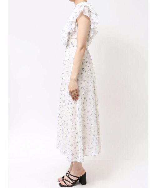 MERCURYDUO(マーキュリーデュオ)の「フリルスリーブフラワーワンピース(ワンピース・レディース・オフホワイト/レッド・SMALL/MEDIUM)」の14枚目の写真