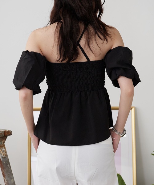 ROOPTOKYO(ループトウキョウ)の「ペプラムオフショルベアブラウス(シャツ/ブラウス・レディース・ブラック/ホワイト・FREE)」の2枚目の写真