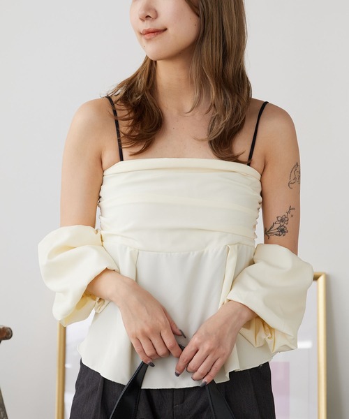 ROOPTOKYO(ループトウキョウ)の「ペプラムオフショルベアブラウス(シャツ/ブラウス・レディース・ブラック/ホワイト・FREE)」の6枚目の写真