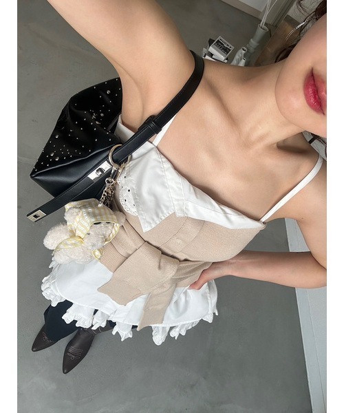 LILY BROWN（リリーブラウン）の「レイヤードカップイントップス