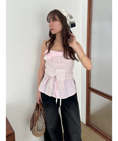 LILY BROWN（リリーブラウン）の「レイヤードカップイントップス