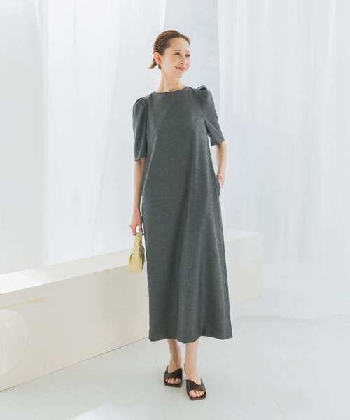 URBAN RESEARCH ROSSO WOMEN(アーバンリサーチ ロッソ)の「バックオープンベルトデザインワンピース(ワンピース・レディース・ネイビー/ライトベージュ・FREE)」の5枚目の写真