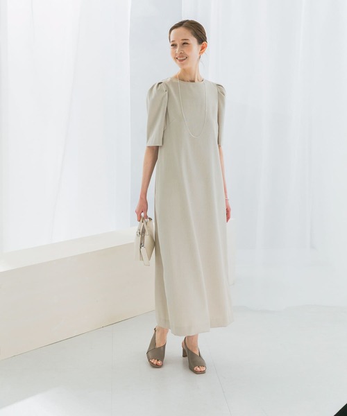 URBAN RESEARCH ROSSO WOMEN(アーバンリサーチ ロッソ)の「バックオープンベルトデザインワンピース(ワンピース・レディース・ネイビー/ライトベージュ・FREE)」の8枚目の写真