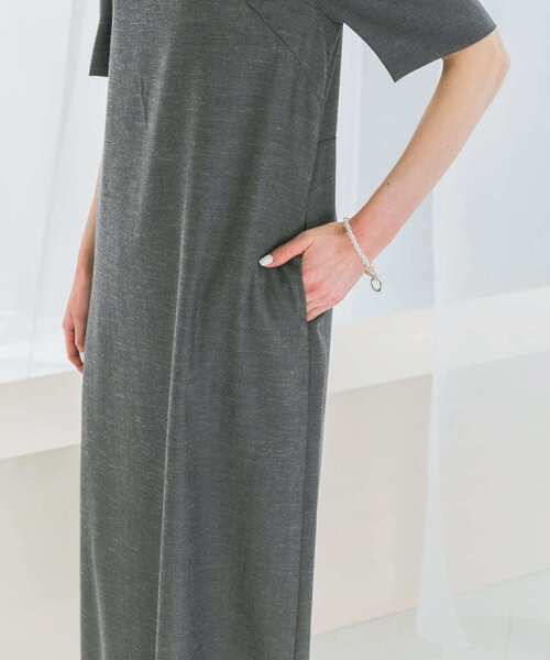 URBAN RESEARCH ROSSO WOMEN(アーバンリサーチ ロッソ)の「バックオープンベルトデザインワンピース(ワンピース・レディース・ネイビー/ライトベージュ・FREE)」の16枚目の写真