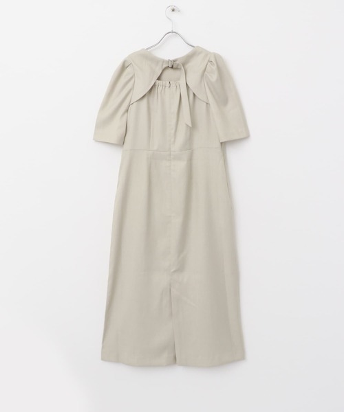 URBAN RESEARCH ROSSO WOMEN(アーバンリサーチ ロッソ)の「バックオープンベルトデザインワンピース(ワンピース・レディース・ネイビー/ライトベージュ・FREE)」の22枚目の写真