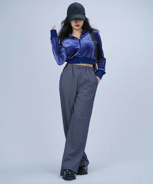 DURAS(デュラス)の「クロップベロアトラックジャケット(ジャージ・レディース・ブルー/ライラック/チャコール・SMALL/MEDIUM)」の21枚目の写真