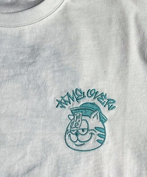 A'gem(エージェム)の「A'GEM/9 × .kom 『A'gem/エージェム』キョンシー刺繍半袖Tシャツ(Tシャツ/カットソー・メンズ・ブラック/ホワイト/ターコイズブルー系/サックスブルー・M/L)」の10枚目の写真