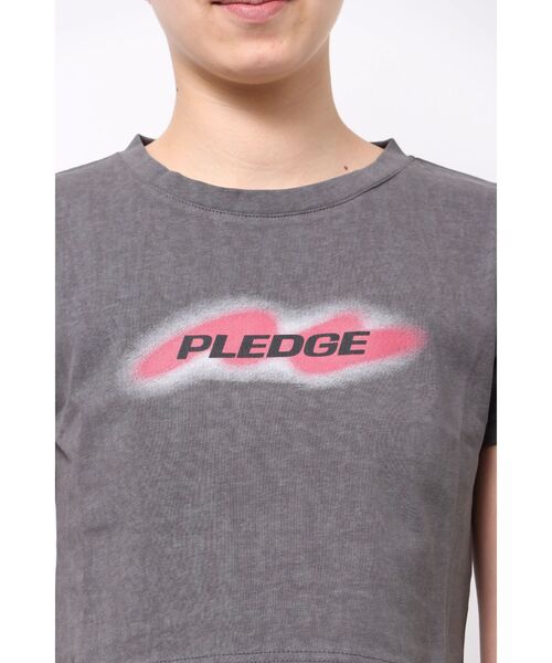 EMODA（エモダ）の「スプレーロゴミニマルTシャツ（Tシャツ/カットソー・レディース・グレー/ブルー/ピンク/ホワイト/ブラック・FREE）」の6枚目の写真