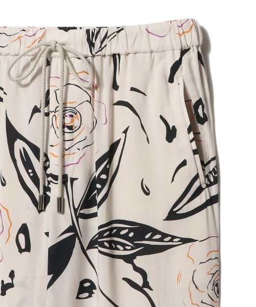 mando(マンド)の「mando / 総柄ワイドイージーパンツ《ESTNATION EXCLUSIVE》(その他パンツ・メンズ・ホワイト系その他・2/3)」の5枚目の写真