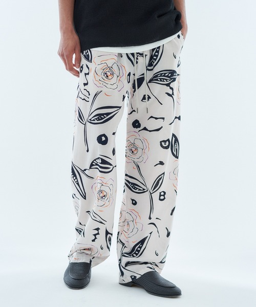 mando(マンド)の「mando / 総柄ワイドイージーパンツ《ESTNATION EXCLUSIVE》(その他パンツ・メンズ・ホワイト系その他・2/3)」の8枚目の写真